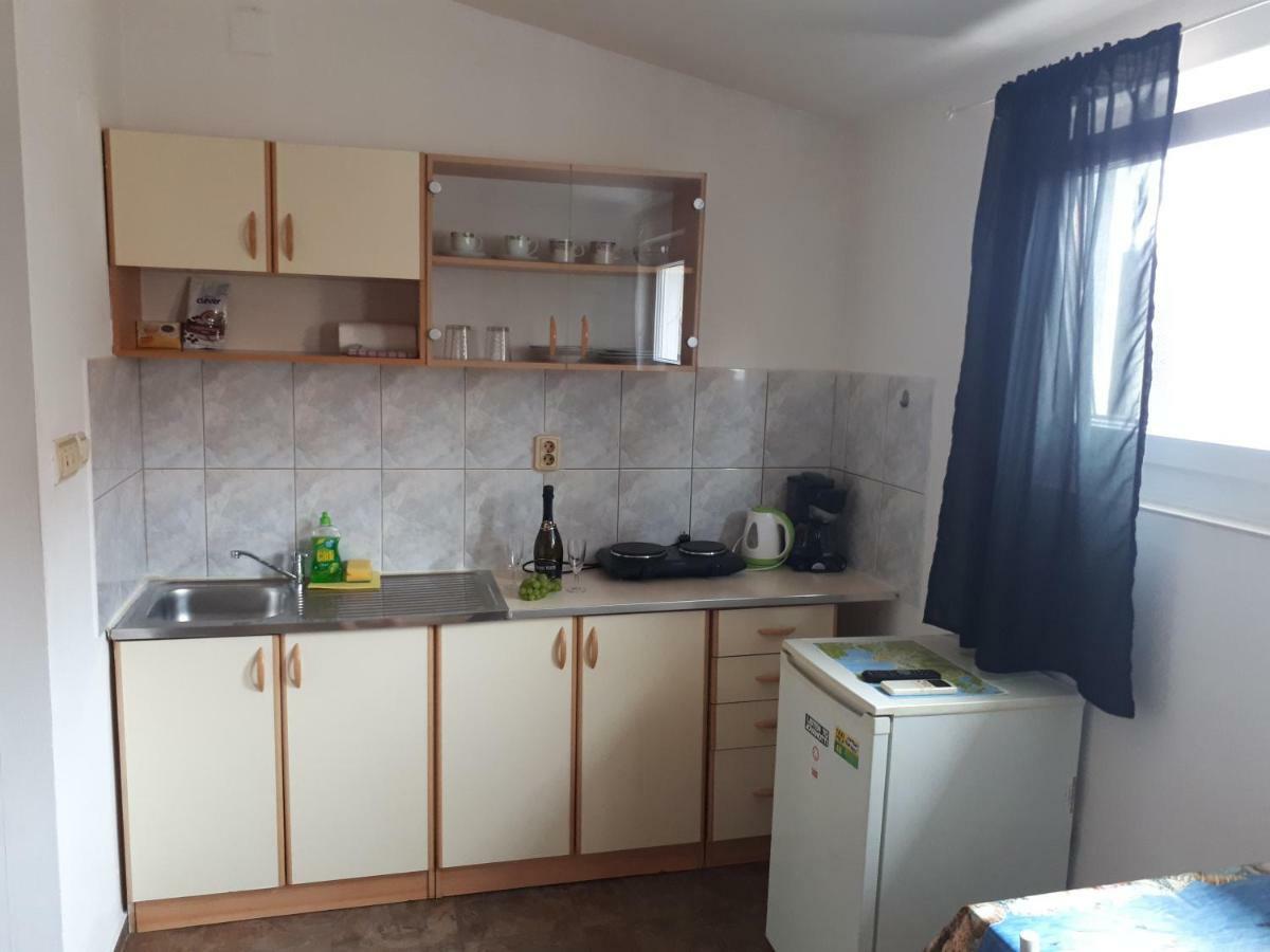 Dejan Apartment 2-Top Centar-Old Town Studio Pula Zewnętrze zdjęcie